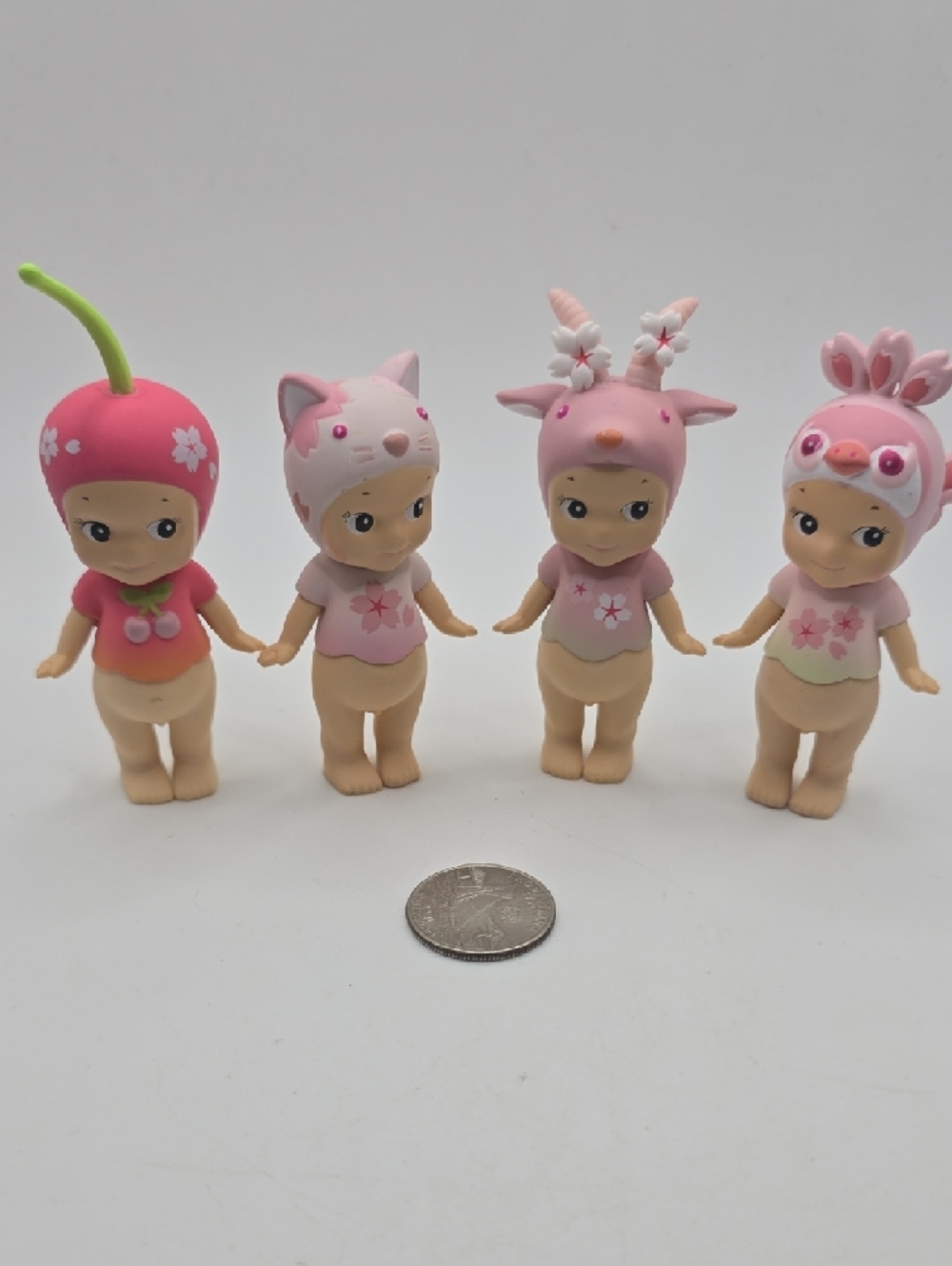 Authentic Sonny Angel Cherry Blossom Series Mini Fig - Picture 4 of 5